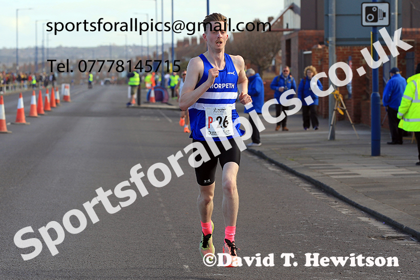 Senior mens Northern 12 Stage Road Relay, 2025 Northern 12 and 6 Stage Road Relays and Junior 5k, Redcar. Photo: David T. Hewitson/Sports for All Pics